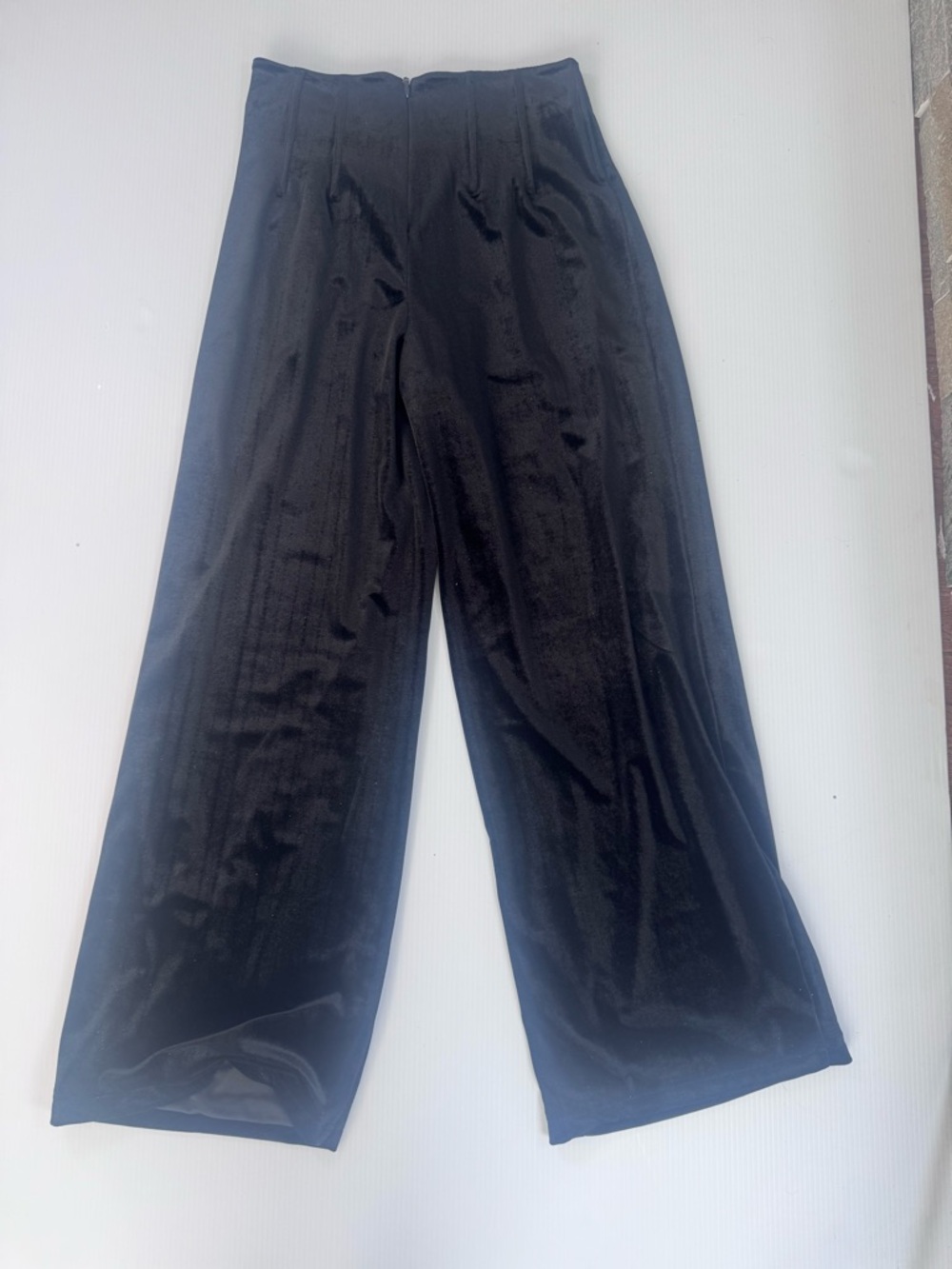 AKIRA Black Velvet Wide Leg Pants ✨ High Waist Flowy | Size M | Chic Lounge Glam - Picture 4 of 6